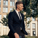 Men’s lifestyle model wearing modern apparel